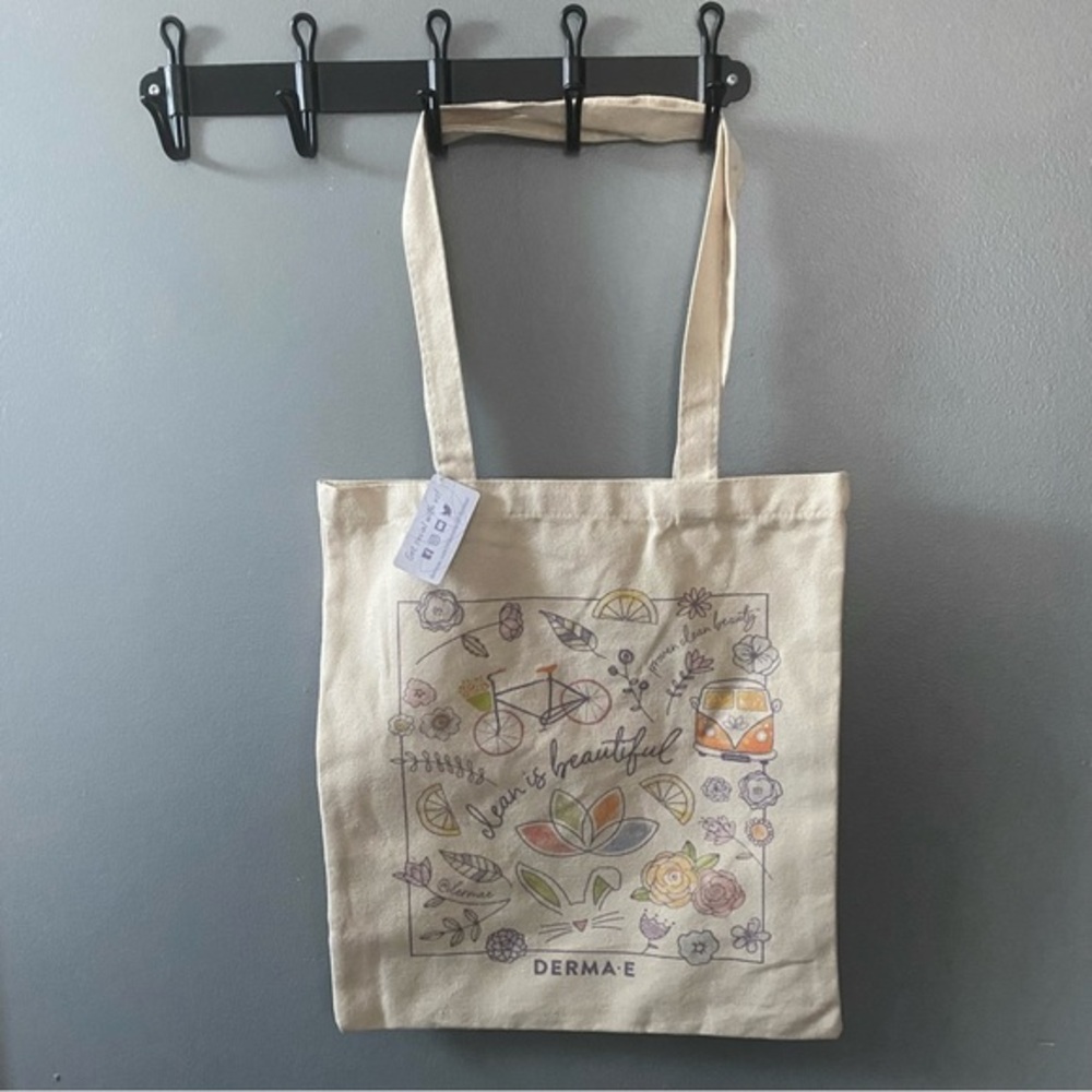 NWT Derma-e Clean is Beautiful Tote Bag